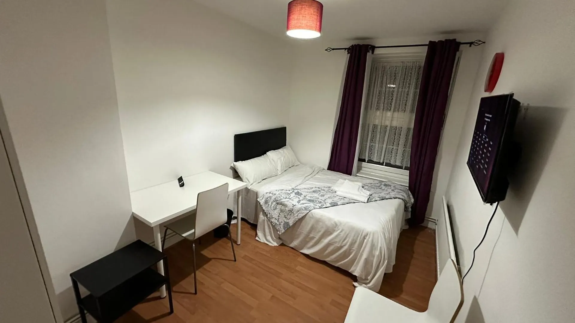 Apartment In Central Tower Bridge Minutes Walk From Bethnal Green, Free Wifi 伦敦 0*,