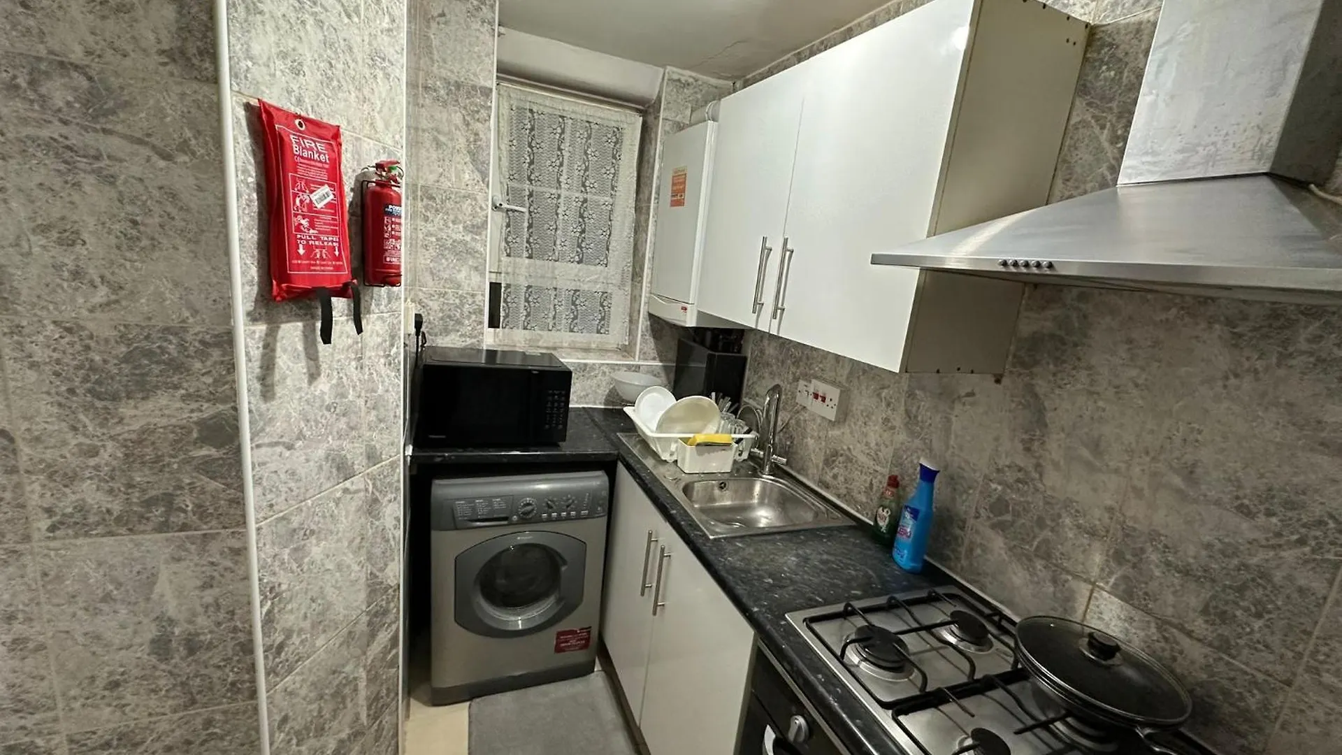 Apartment In Central Tower Bridge Minutes Walk From Bethnal Green, Free Wifi 伦敦 英国